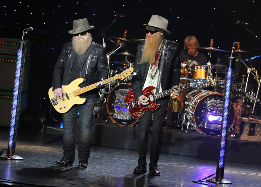 ZZ Top Delivers Truck Full of Hits To Prior Lake, MN (PHOTOS)