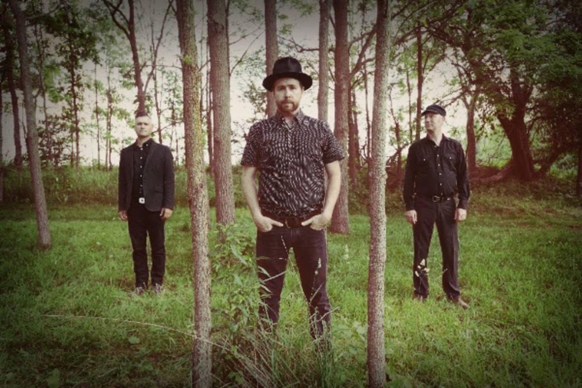Elliott BROOD Mix Myriad Styles Alluringly On ‘Ghost Gardens’ (ALBUM REVIEW)