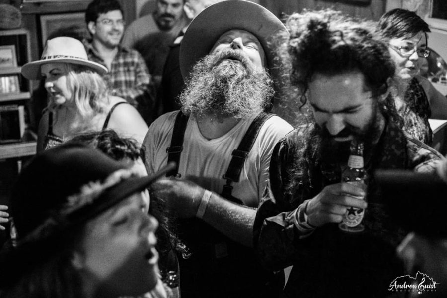 Hooten Hallers, Mike Clark and the Sugar Sounds, The Harmed Brothers, The Good Luck Thrift Store Outfit Lead Intimate Sheather Fest 2017 (RECAP/PHOTOS)