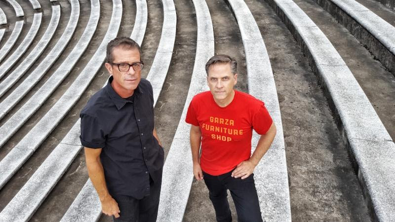 Calexico Releasing 20th Anniversary Edition of ‘The Black Light’