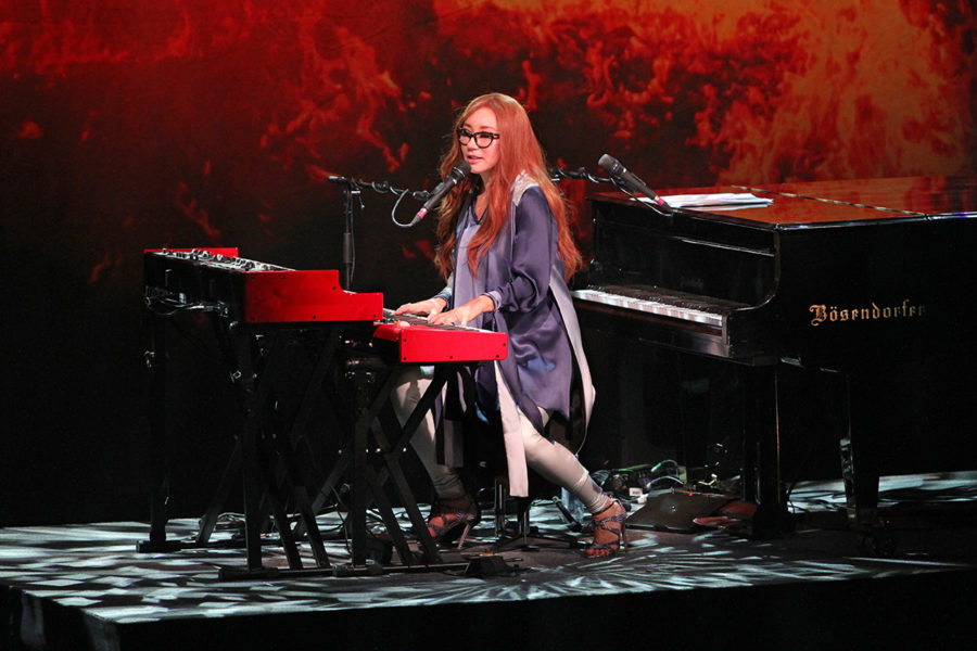 30 Years Ago Today – Tori Amos’ “Caught A Lite Sneeze” Off ‘Boys For Pele’ Becomes First Free Internet Download