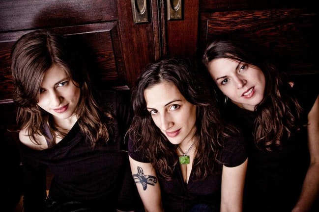 The Wailin’ Jennys Nail Three Part Harmonies On ‘Fifteen’ Via Red House (ALBUM REVIEW)