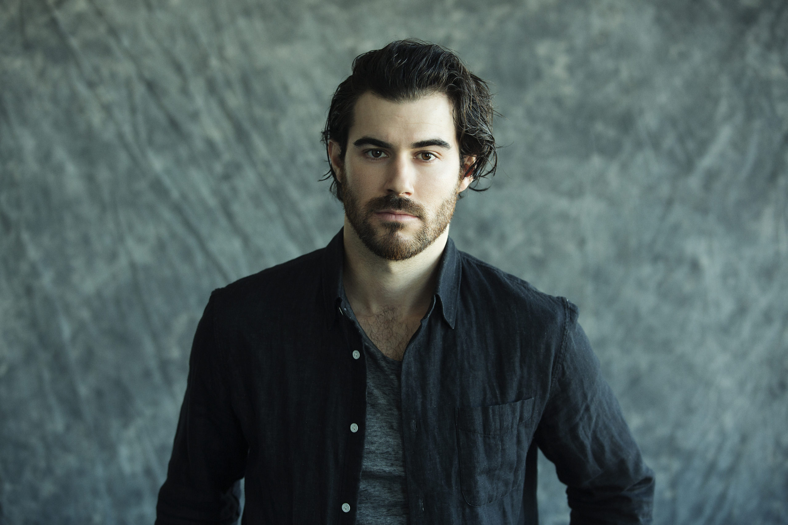 SONG PREMIERE: Aussie Joel Taylor Proves Soon To Be Hitmaker Via Big/Soulful “Give Myself Away”