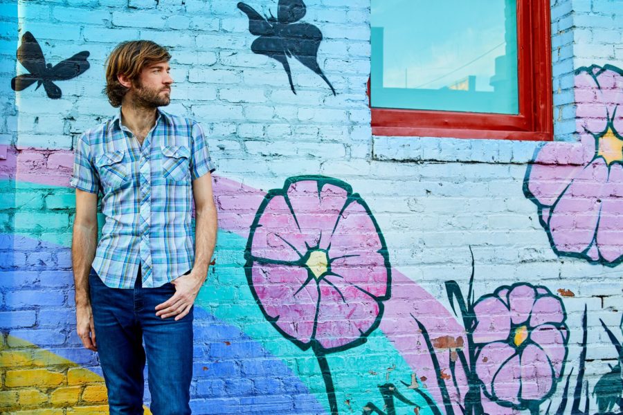 SONG PREMIERE: Folk Musician John Craigie Finds Humor and Positivity In Dark Times With “Presidential Silver Lining”