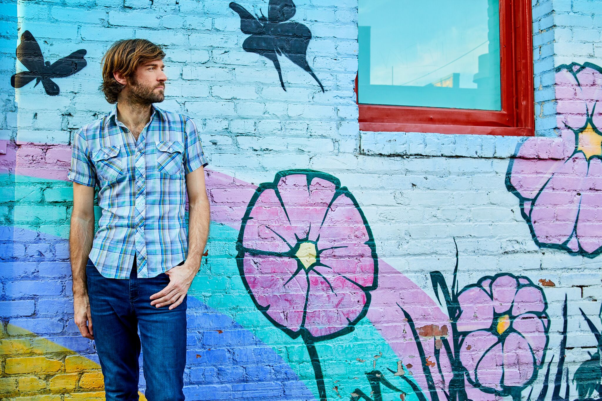 SONG PREMIERE: Folk Musician John Craigie Finds Humor and Positivity In Dark Times With “Presidential Silver Lining”