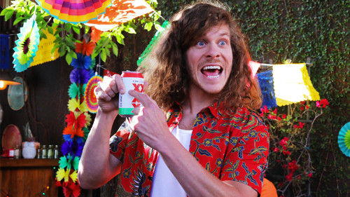 Blake Anderson Wants To Keep It ‘Interesante’ This Cinco De Mayo (INTERVIEW)