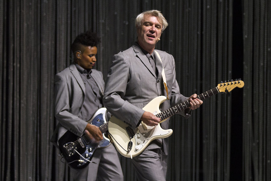 WATCH: David Byrne Return to SNL With “Once In A Lifetime,” “Toe Jam” & Airport Sushi Sketch