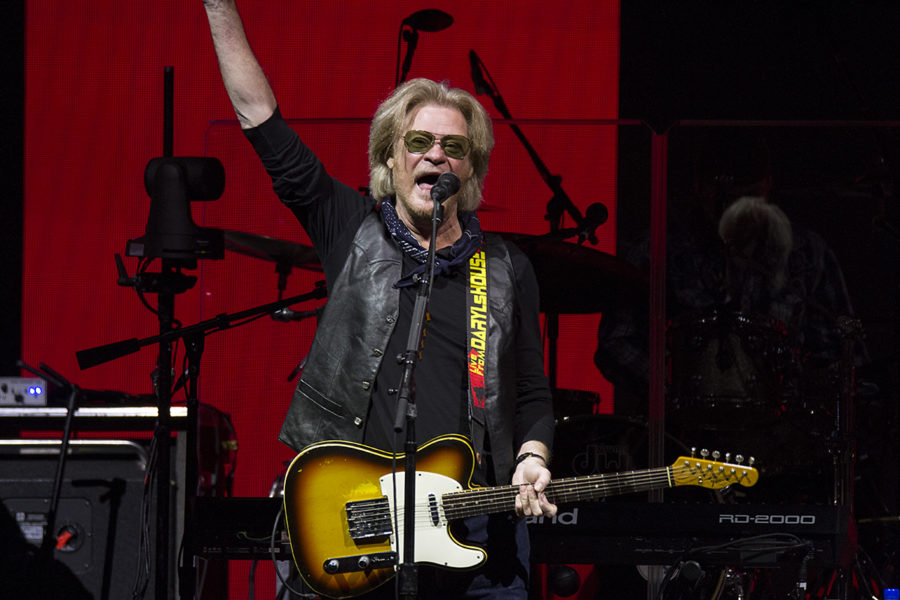 Hall & Oates Deliver the Hits On Their List at St. Paul’s Xcel Energy Center (PHOTOS)