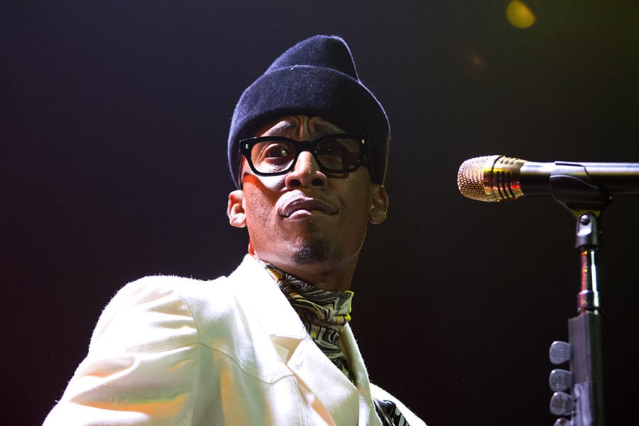 Raphael Saadiq Re-Emerges & Doesn’t Miss A Groove at Minneapolis’ First Avenue (PHOTOS)
