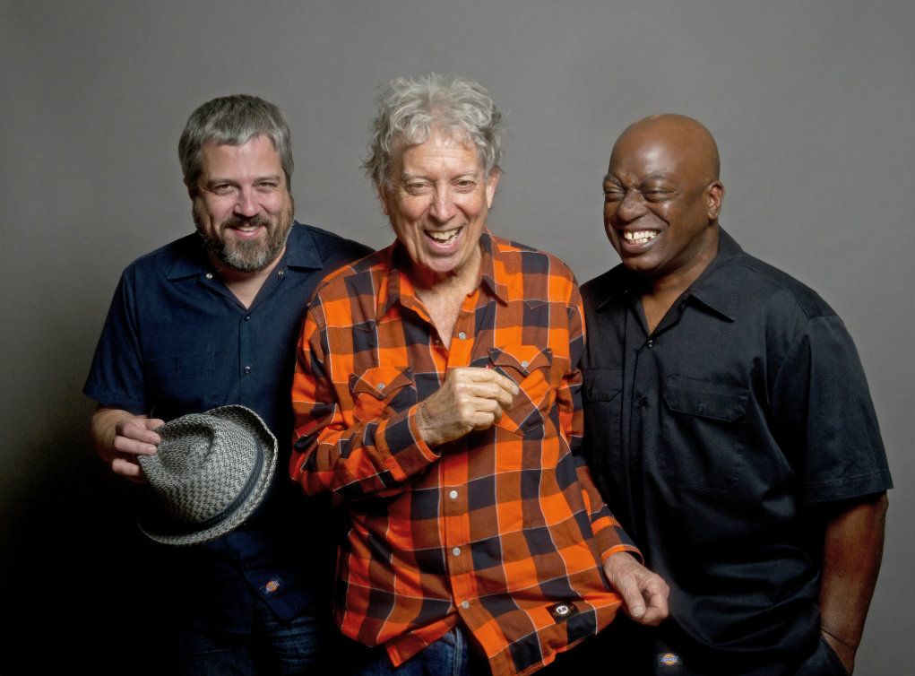 Elvin Bishop’s Big Fun Trio Makes Beautiful Chaos With ‘Something Smells Funky ‘Round Here’ (ALBUM REVIEW)