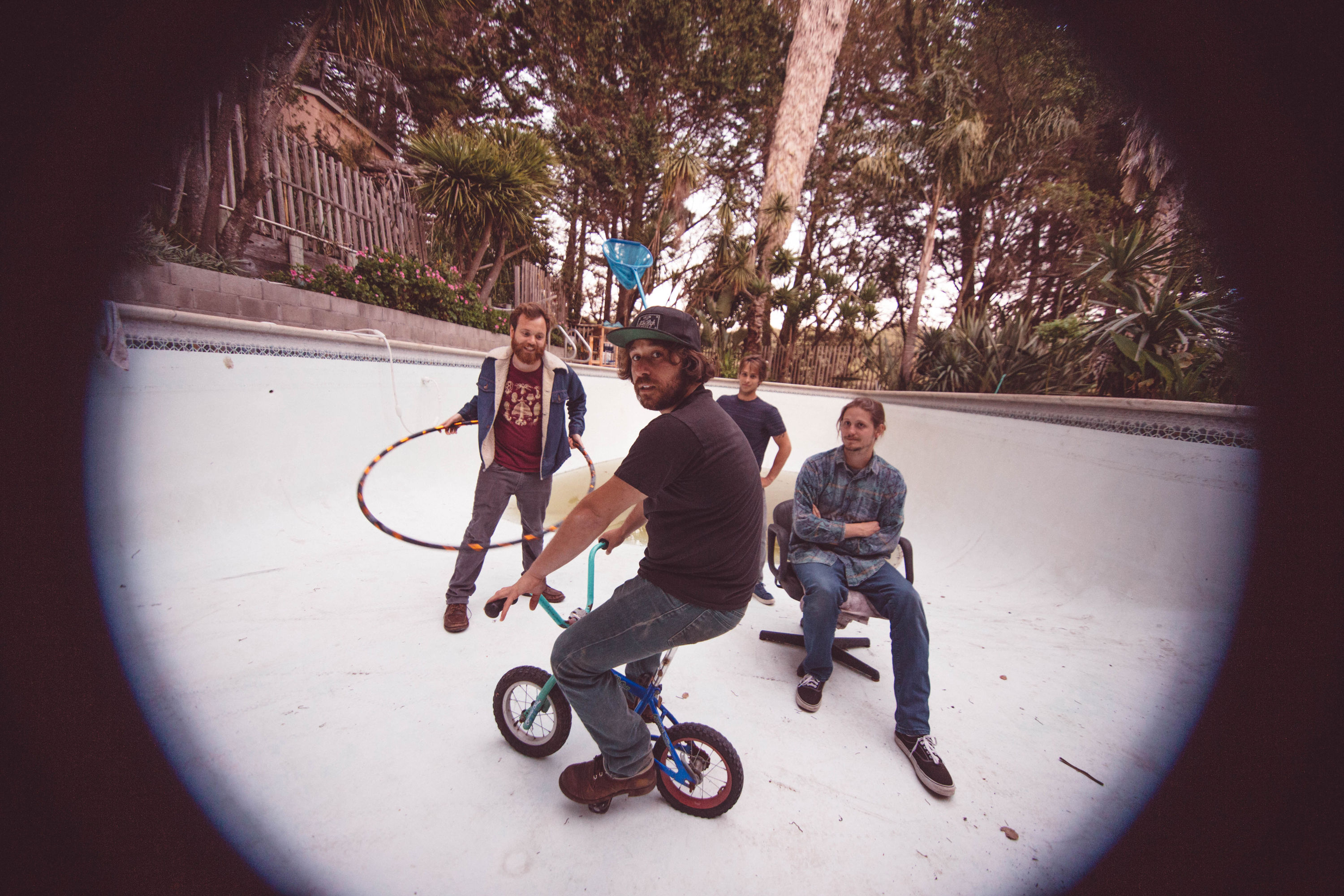 SONG PREMIERE: Folk Singer Joe Kaplow Searches For Sense of Home With “I Said I Was Going And I Went”