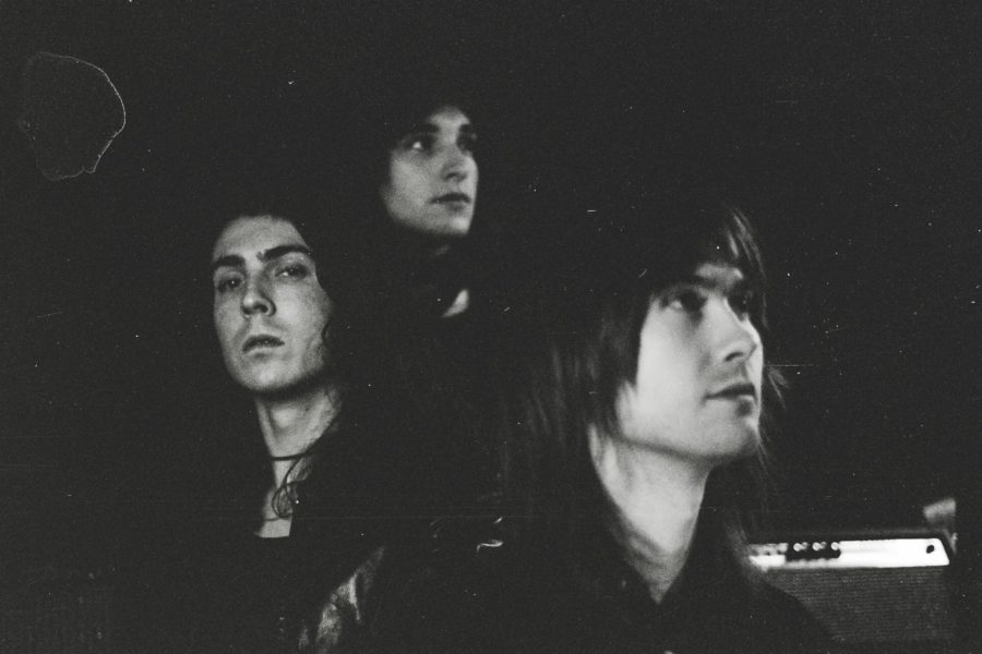 SONG PREMIERE: Fever Feel Transmit Intense Hazy Swirling Psych Rocker “Lose Your Mind”