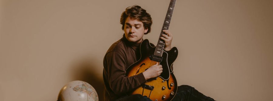 SONG PREMIERE: Nashville Singer/Songwriter Guthrie Brown Nails Pop Rock Jewel With “Keeping On”