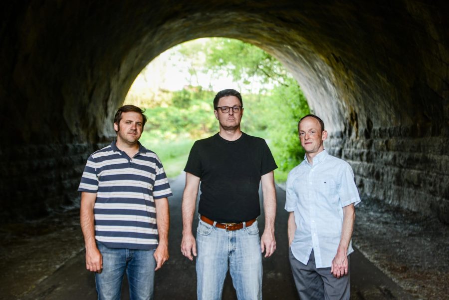 ALBUM PREMIERE: The Persian Leaps Strive For Power Pop Glory With ‘Pop That Goes Crunch’