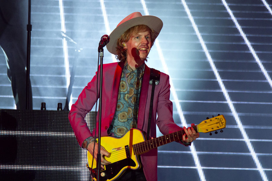 Beck Shows Minneapolis’ Armory Where It’s At (PHOTOS)