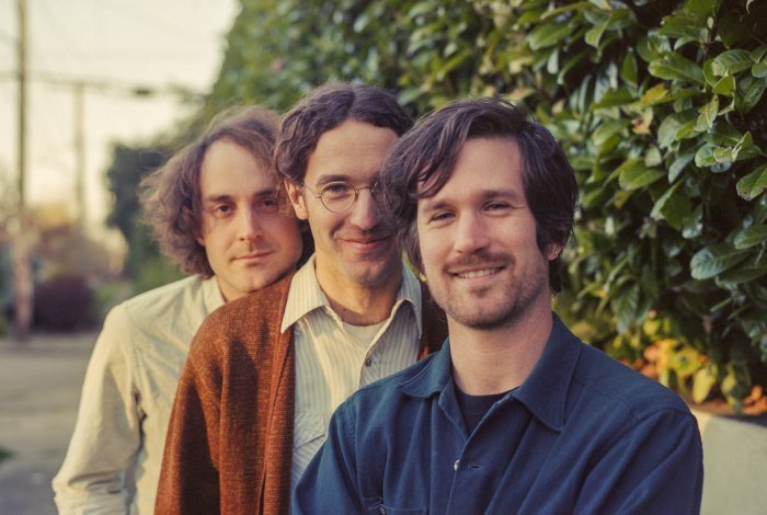 Seattle Dream Pop Trio Trio Tomten Share Track-By-Track Story of New Album ‘Viva Draconia’