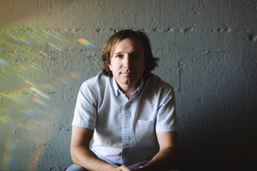 SONG PREMIERE: Roving Reporter Spins the Breakup Anthem With Power Pop and Psych on “Forget About Me”