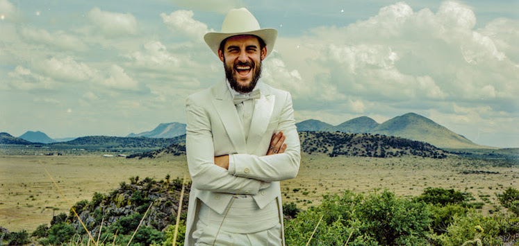 Robert Ellis To Become ‘Texas Piano Man’ With New LP