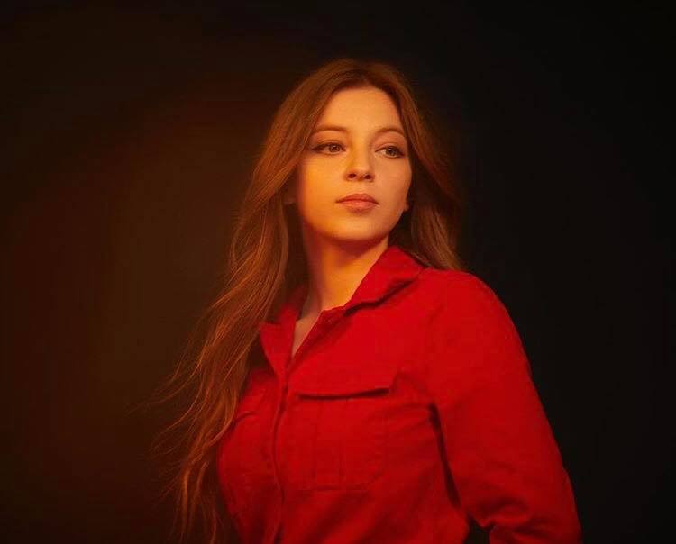 Breakout Singer/Songwriter Jade Bird Confirms U.S. Tour With Hozier