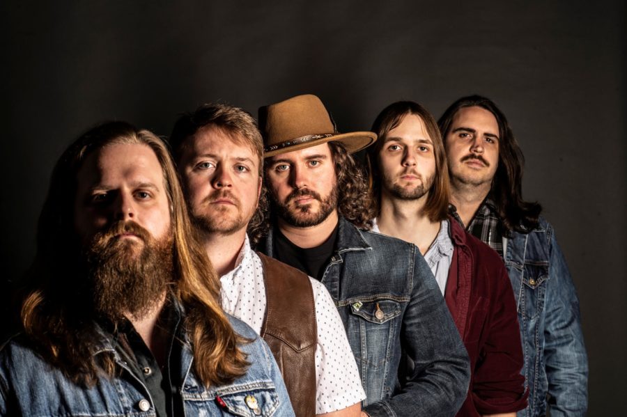 VIDEO PREMIERE: The Vegabonds Soar With Catchy, Desert-Tinged Rocker “Everything I Need”