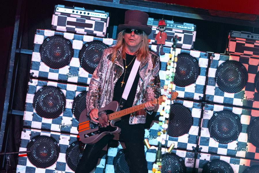 Happy 70th Birthday Robin Zander of Cheap Trick