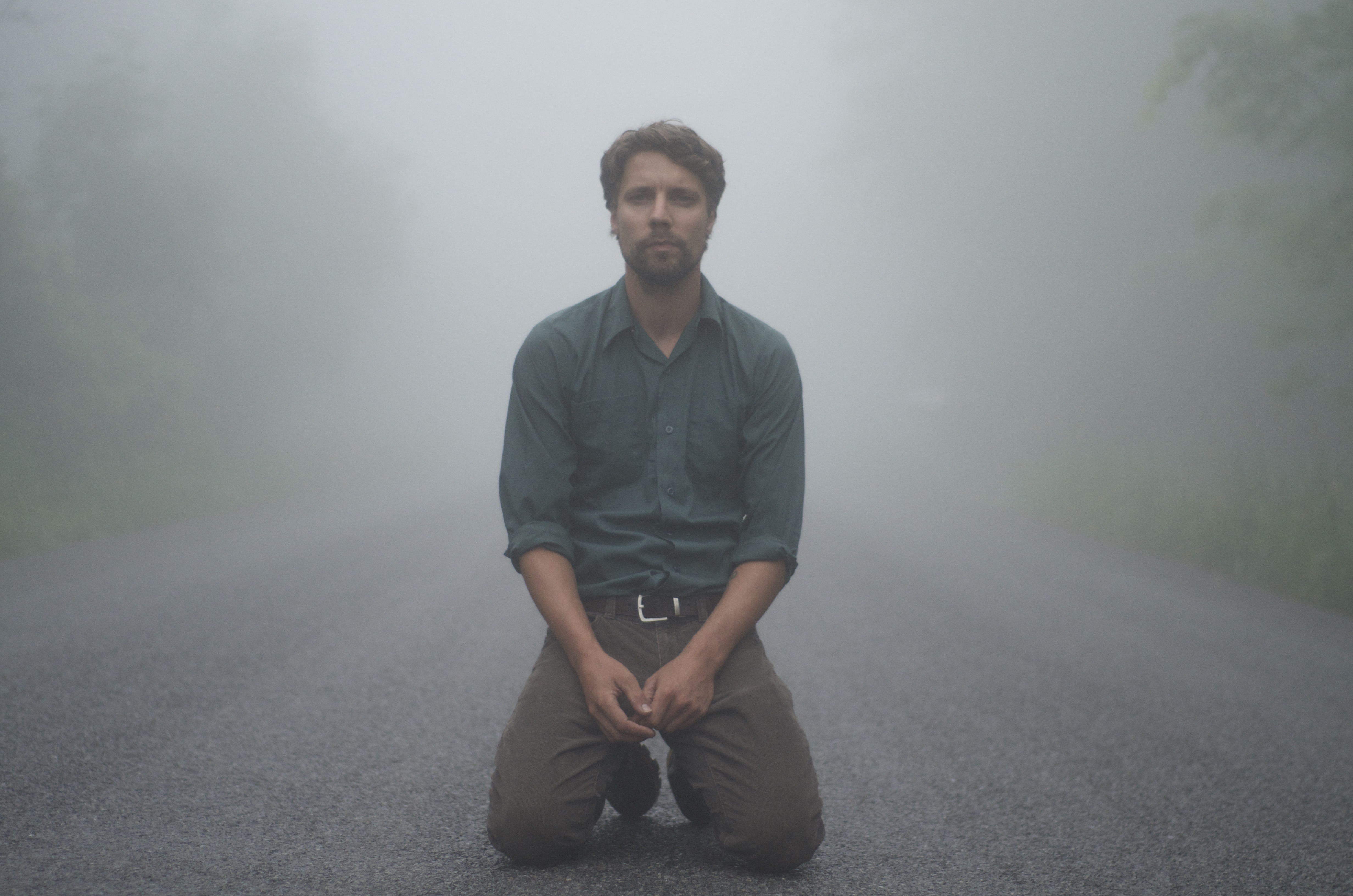 SONG PREMIERE: Justin Roeland Hits Jangly Indie Rock Excellence With “Blood Drum”