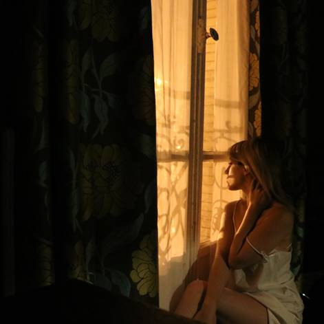 SONG PREMIERE: Sara Rachele Delivers Inspired Atmospheric Acoustic Via Tender “Pages”