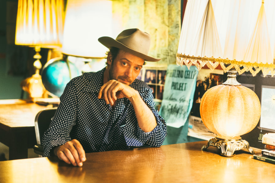 SONG PREMIERE: Erik Koskinen Brings Spirited Mix of Folk & Country Via “Darlin’ From Upcoming LP ‘Burning The Deal’