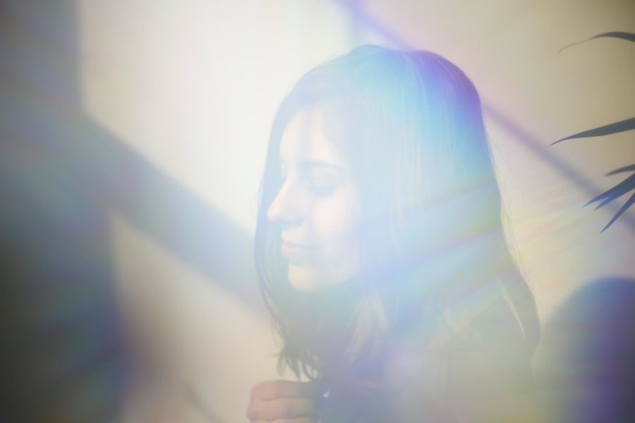 SONG PREMIERE: Fauvely Stir Up Powerful Emotions With Dreamy Indie Rock on “What the Living Do”