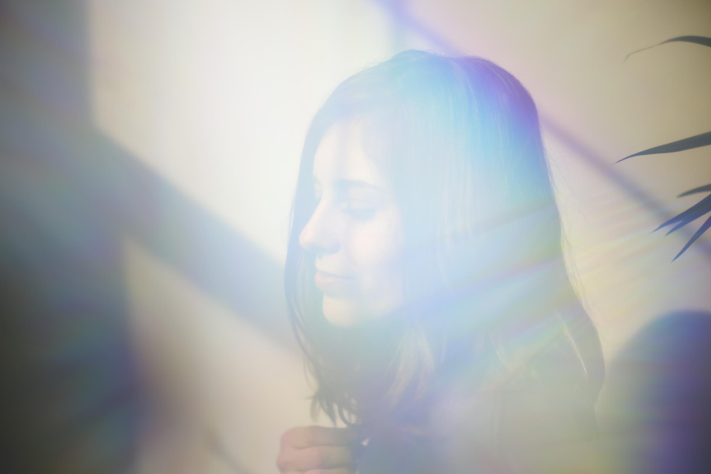 SONG PREMIERE: Fauvely Stir Up Powerful Emotions With Dreamy Indie Rock on “What the Living Do”