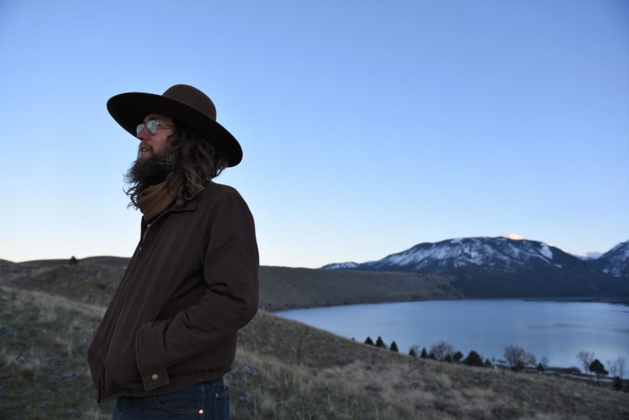SONG PREMIERE: An American Forrest Plays the Greenhorn With Twangy Country Tune “Rawhide”