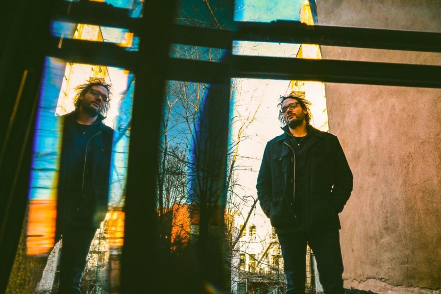 SONG PREMIERE: Looms Craft a Dreamy Indie Rock Sound With “From A Roof”