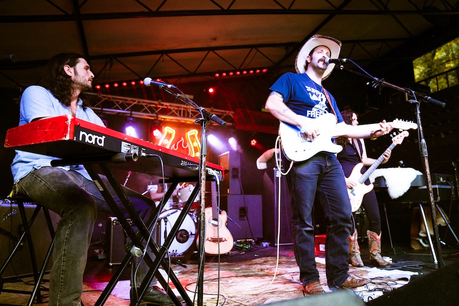 Hot Luck Festival Brings Together Bands and Grilled Meat in Austin, TX (FESTIVAL REVIEW)