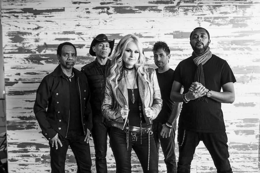 SONG PREMIERE: Mindi Abair and the Boneshakers Add Thick Blues Sound to The Rascals’ “You Better Run”