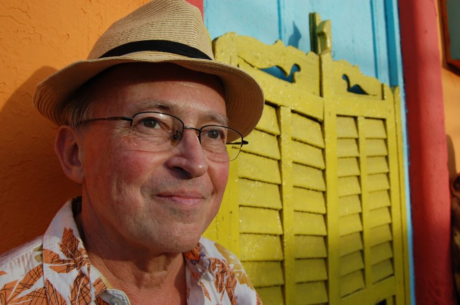 Guitar Greats Carlos Barbosa-Lima and Larry Del Casale Channel Brazilian Jazz Styles  on “Delicado” (ALBUM REVIEW))