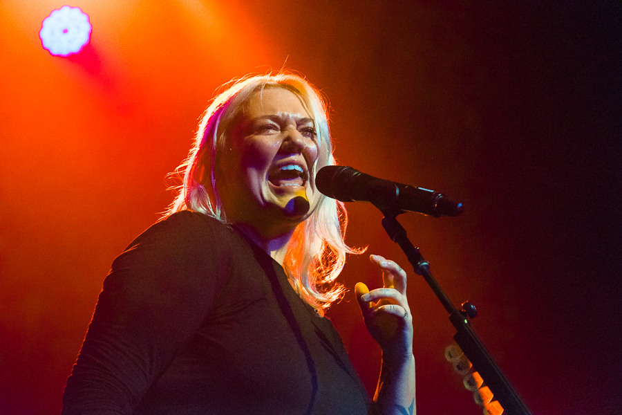 Elle King and Barns Courtney Treat Asheville, NC to Double Dose of Rock and Roll (PHOTOS)