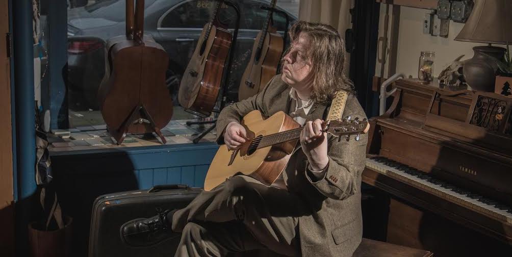 SONG PREMIERE: E.G. Phillips Pays Nod To Jazz Standards With Soft Crooner “An Alternate Route (To Your Heart)”