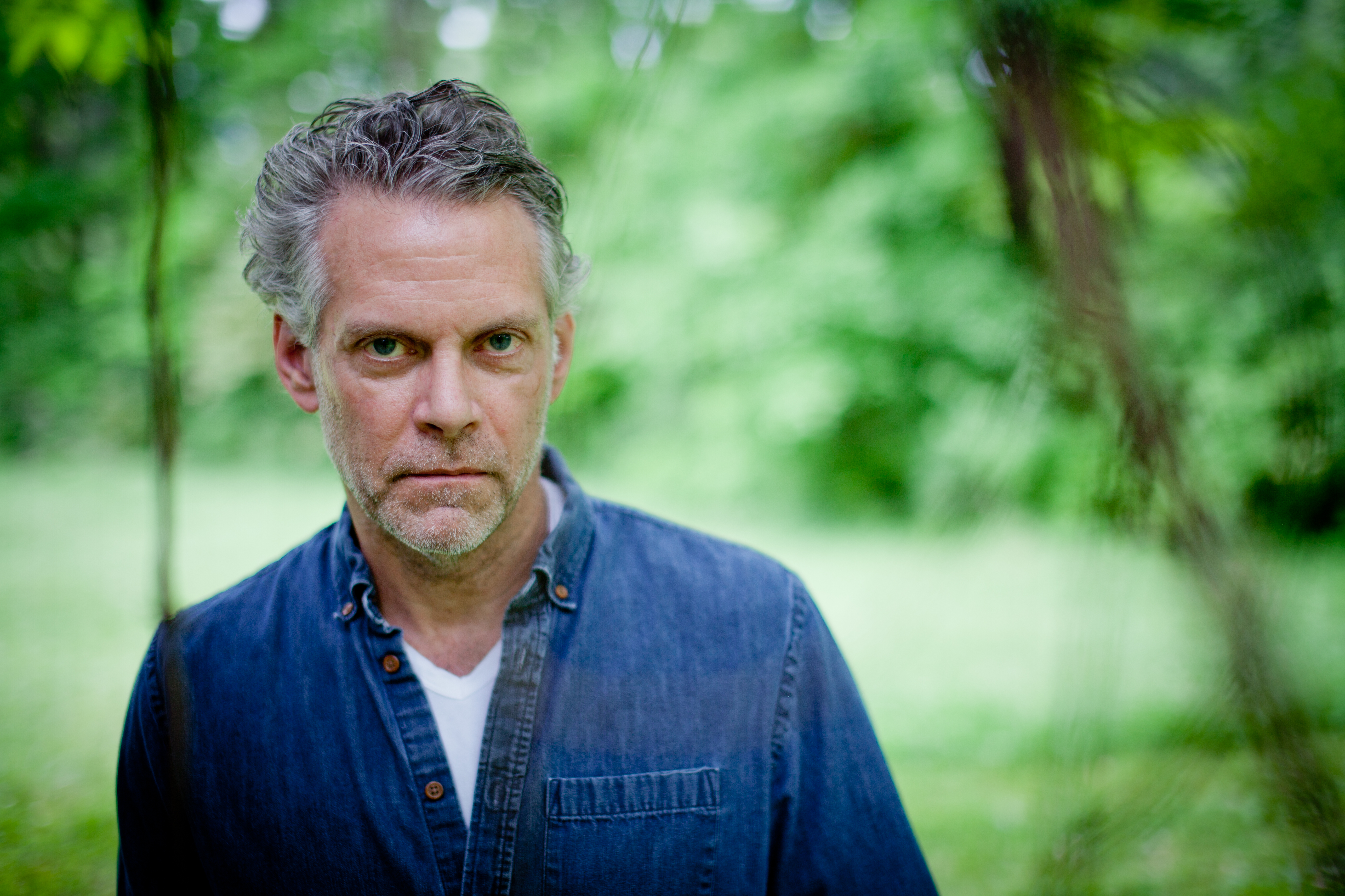 VIDEO PREMIERE: Rod Picott Pours Emotional Directness and Grace With “A Beautiful Light”