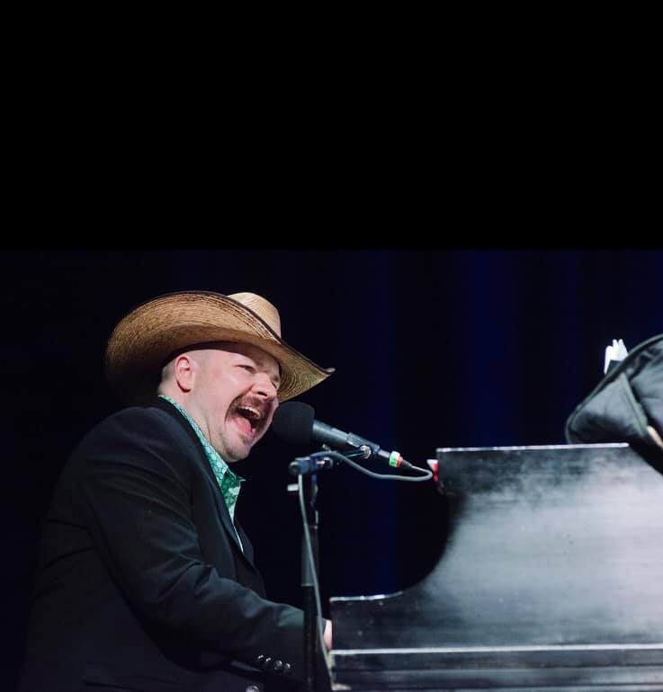 SONG PREMIERE: Mark Cline Bates Creates Stark and Harmonious “Mississippi” from Upcoming LP ‘King of the Crows’