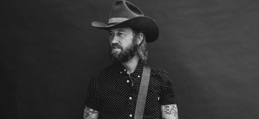 The Foo Fighters’ Chris Shiflett Talks New LP, Working With Dave Cobb, Podcast and More (INTERVIEW)