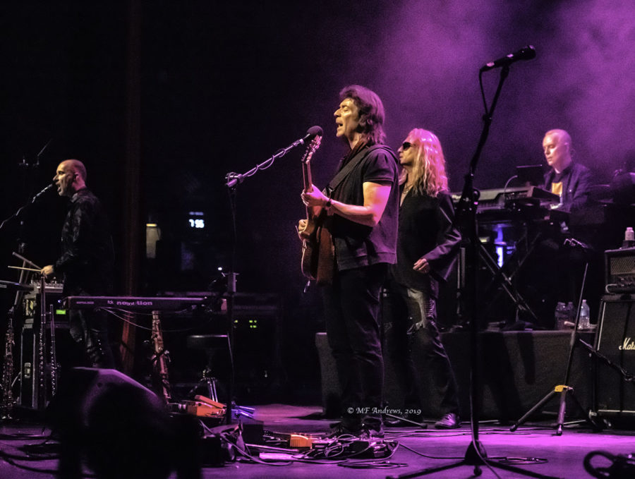 Steve Hackett Carries The Genesis Legacy With Exceptional Turn of ‘Selling England By The Pound’