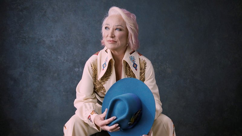 Country Legend Tanya Tucker Proves There’s a Lot of Livin’ Left To Do With ‘While I’m Living’ (ALBUM REVIEW)