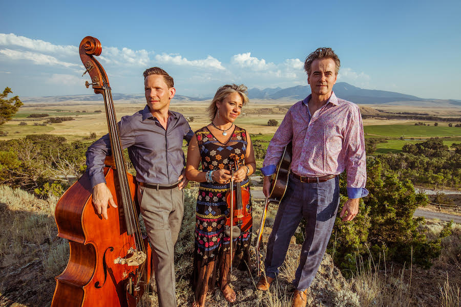 SONG PREMIERE: Hot Club of Cowtown Take a Sly and Playful Approach to Failure with “Near Mrs.”