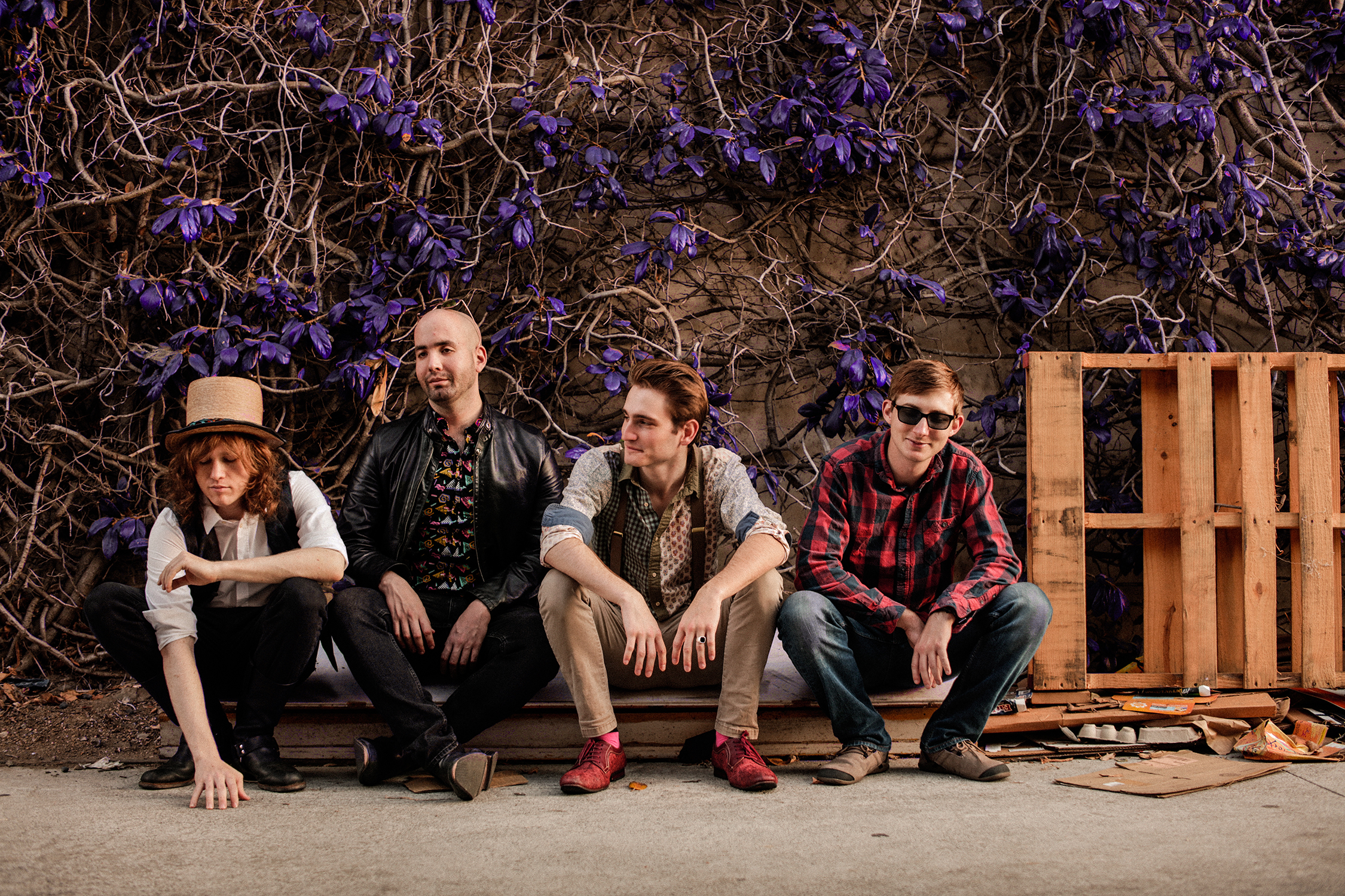 VIDEO PREMIERE: The Small Calamities Pay Homage to 90’s Sitcoms With Alt-Modern “house lights”