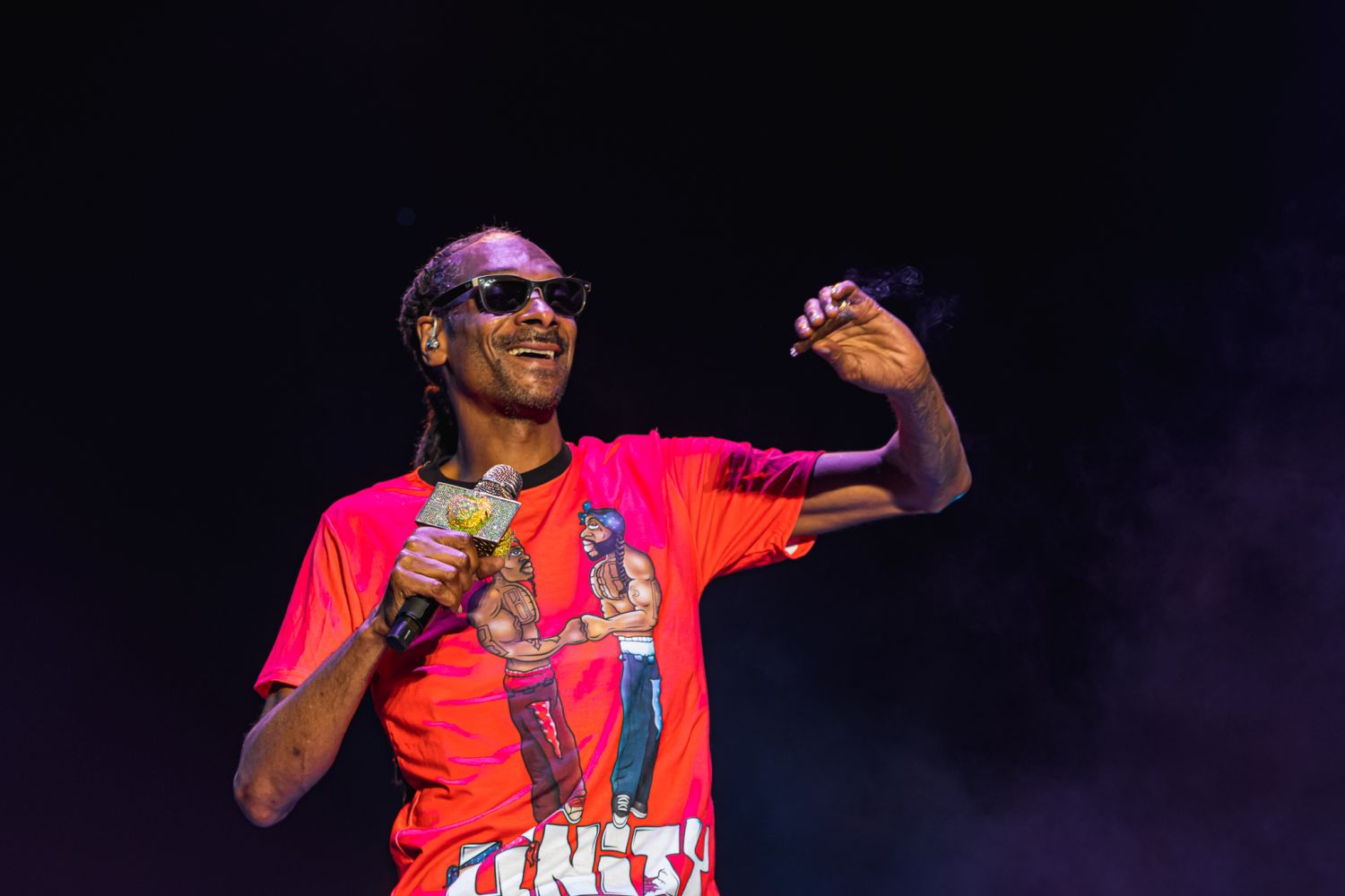 Golden Age Thursday: With New Snoop Dog/Dr. Dre Album Due Friday- Flashback To “Gin and Juice” Live ’94