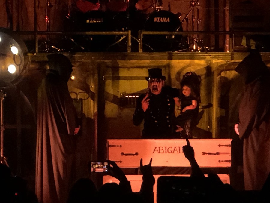 King Diamond Balances Treats Portland, Oregon to Grandiose Heavy Metal Performance (SHOW REVIEW)