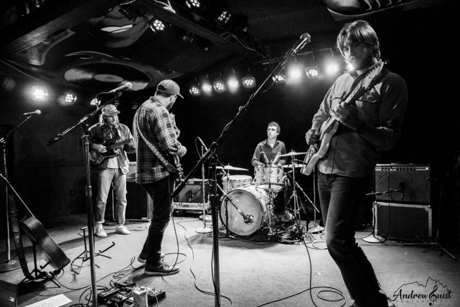 Vetiver Gets Intimate at Santa Cruz’s Moe’s Alley In Support of ‘Up On High’ (SHOW REVIEW/PHOTOS)