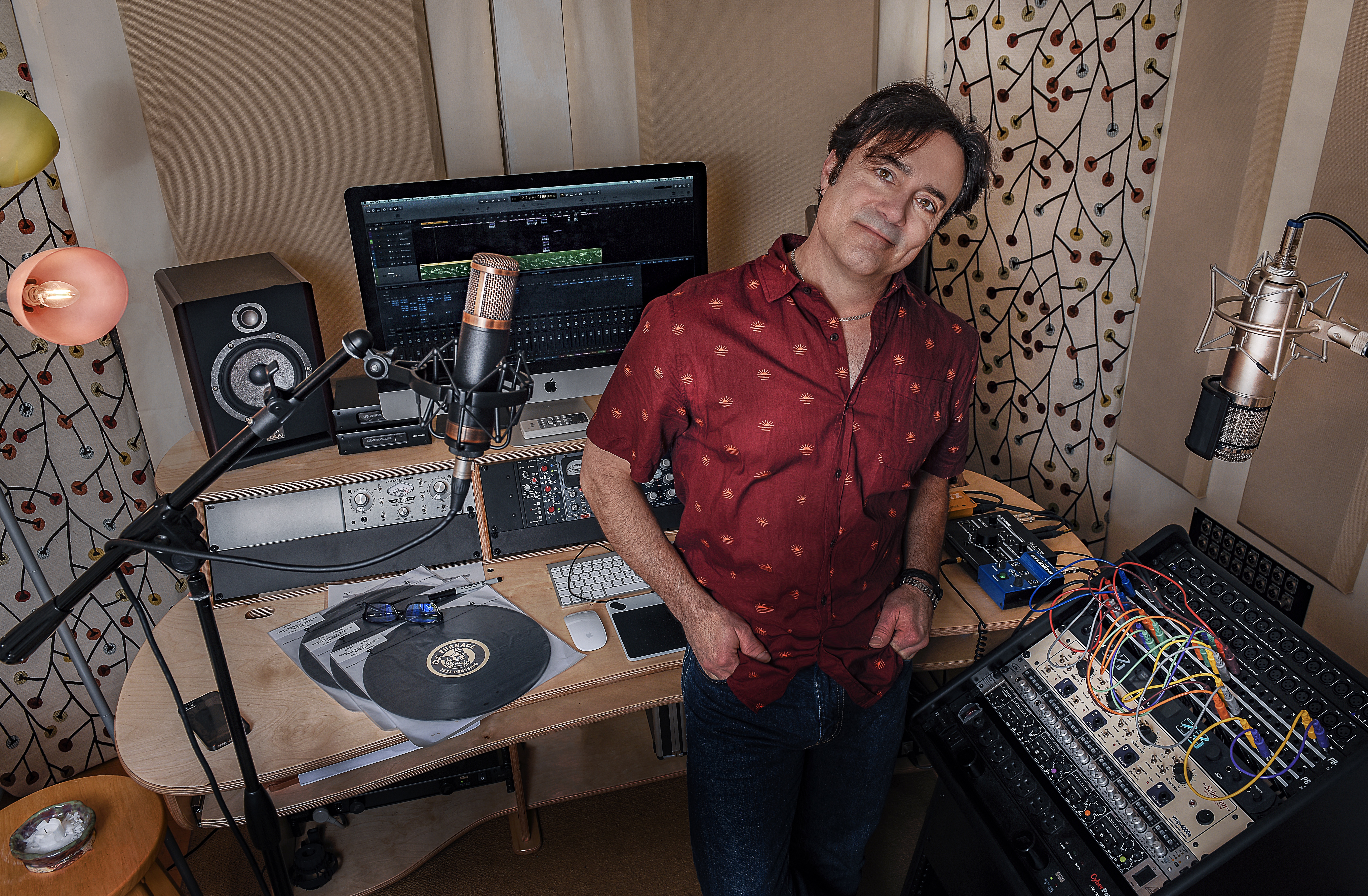 VIDEO PREMIERE: Scott Mickelson Raises Eyes & Ears To Homelessness Crisis Via “Odd Man Out” From ‘Blanket The Homeless’