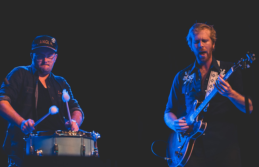 VIDEO PREMIERE: Kudzu Duo Embrace Groove-Heavy Hill Country Blues Sound on “Sawzall”