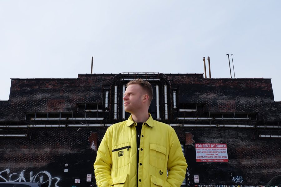 Pioneering Jonah Parzen-Johnson Explores Mixes of Signature Baritone Sax Via ‘Imagine Giving Up’ (ALBUM REVIEW)